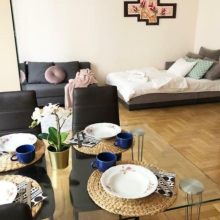Sienna 93 - Cozy Studio By Homeprime Warszawa Eksteriør billede